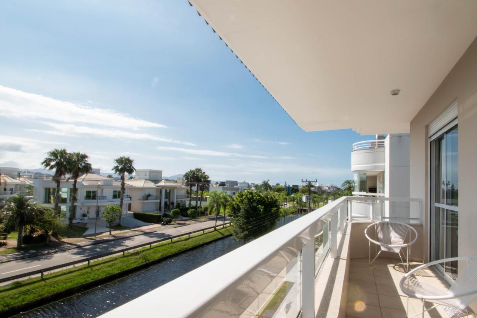 Apto De 4 Em Jurere Internacional Apartment *